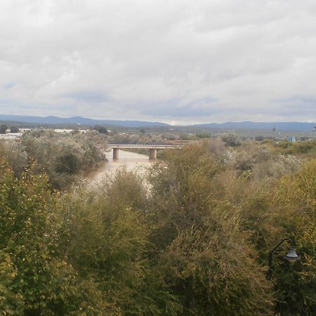 Hostal Forum Villa del Río Екстериор снимка
