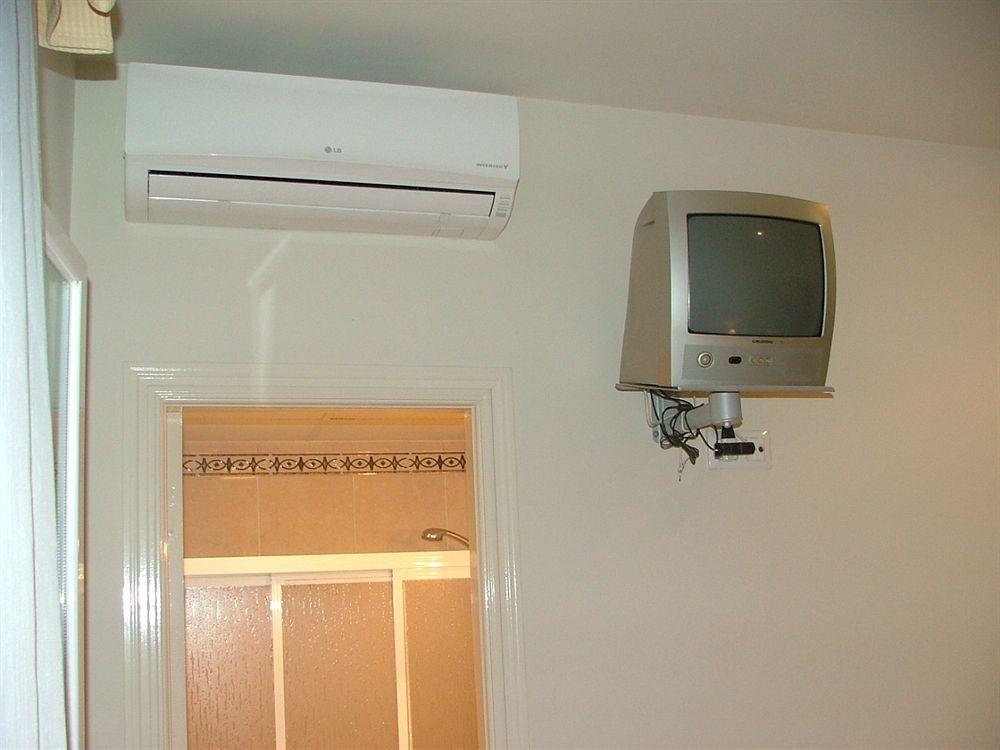Hostal Forum Villa del Río Екстериор снимка
