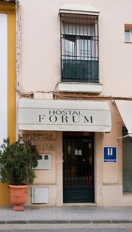 Hostal Forum Villa del Río Екстериор снимка