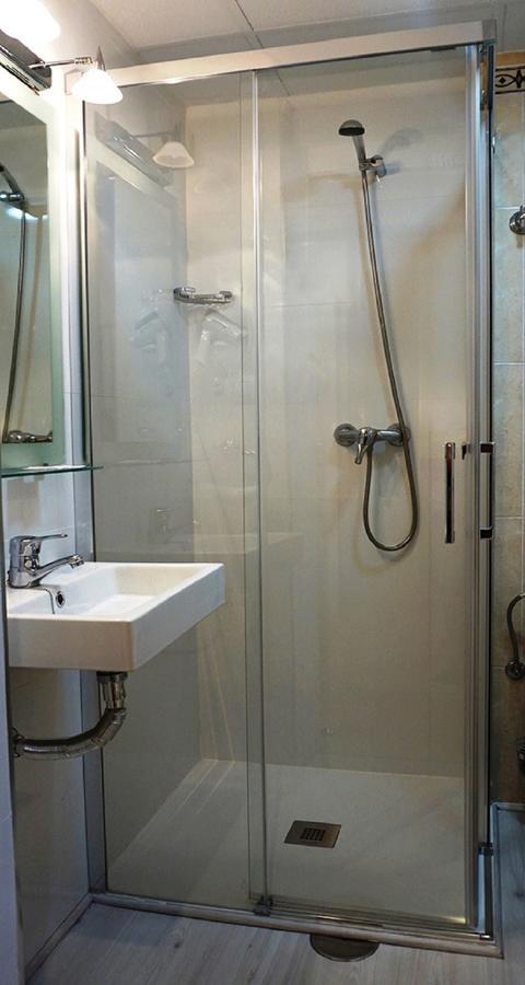 Hostal Forum Villa del Río Екстериор снимка